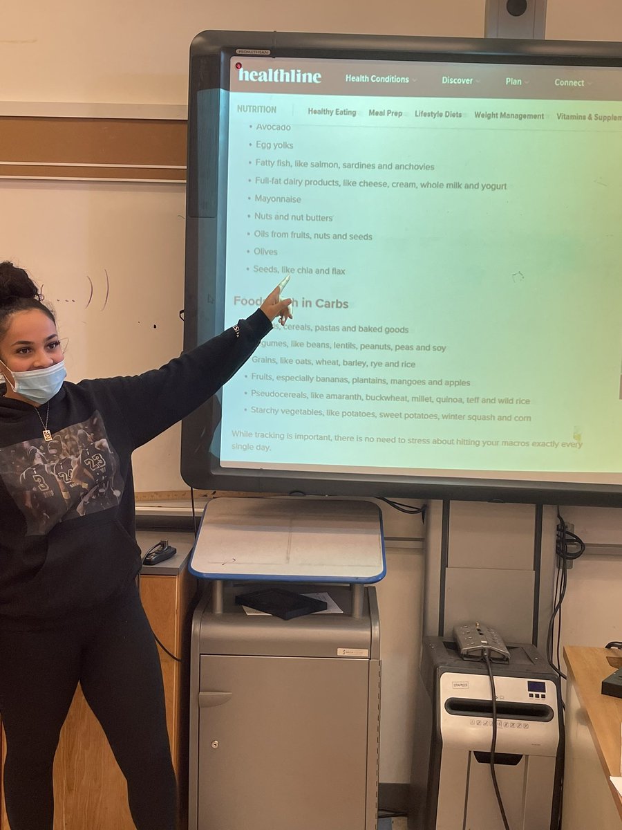 Lehmanyabc's tweet photo. #outstandinglesson Reviewing macro nutrients, dietary recall and overall caloric intake tracking carbohydrates, fats, and proteins in #healthclass #research #studentled #discussion @FlushingYabc @JohnMazzocchi @willoughbYABC @D79Nick @ColumbusYabc @YABCs_NYC @d79SuptZweig https://t.co/fKZNQaqfWf
