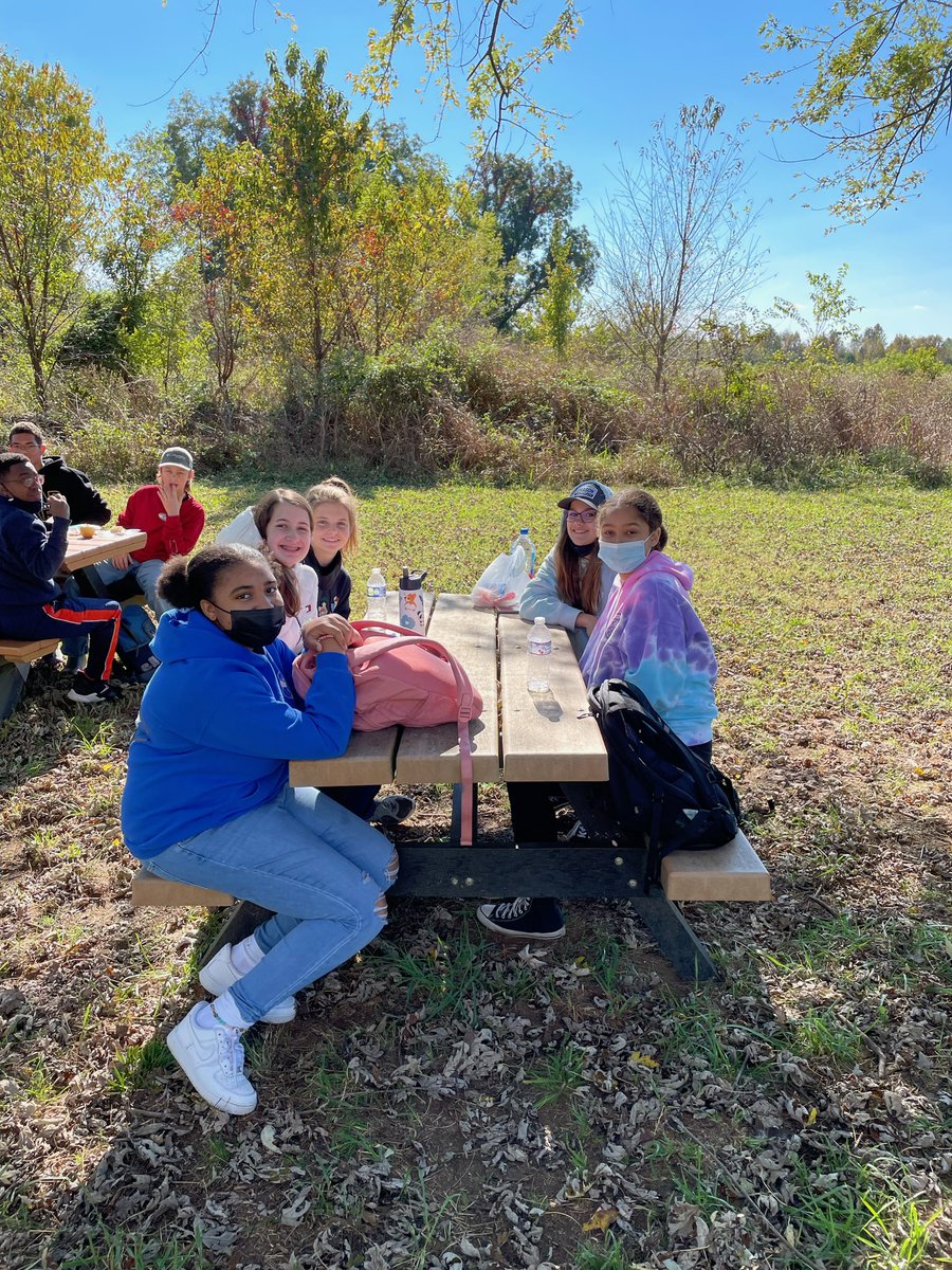 BTWashingtonMS's tweet photo. 8th graders enjoyed a beautiful day at Presquile Island learning about our native wildlife. We had an amazing experience from our JRA guides! #nnps #nnpsyouthdevelopment https://t.co/j1EfQpB2TY
