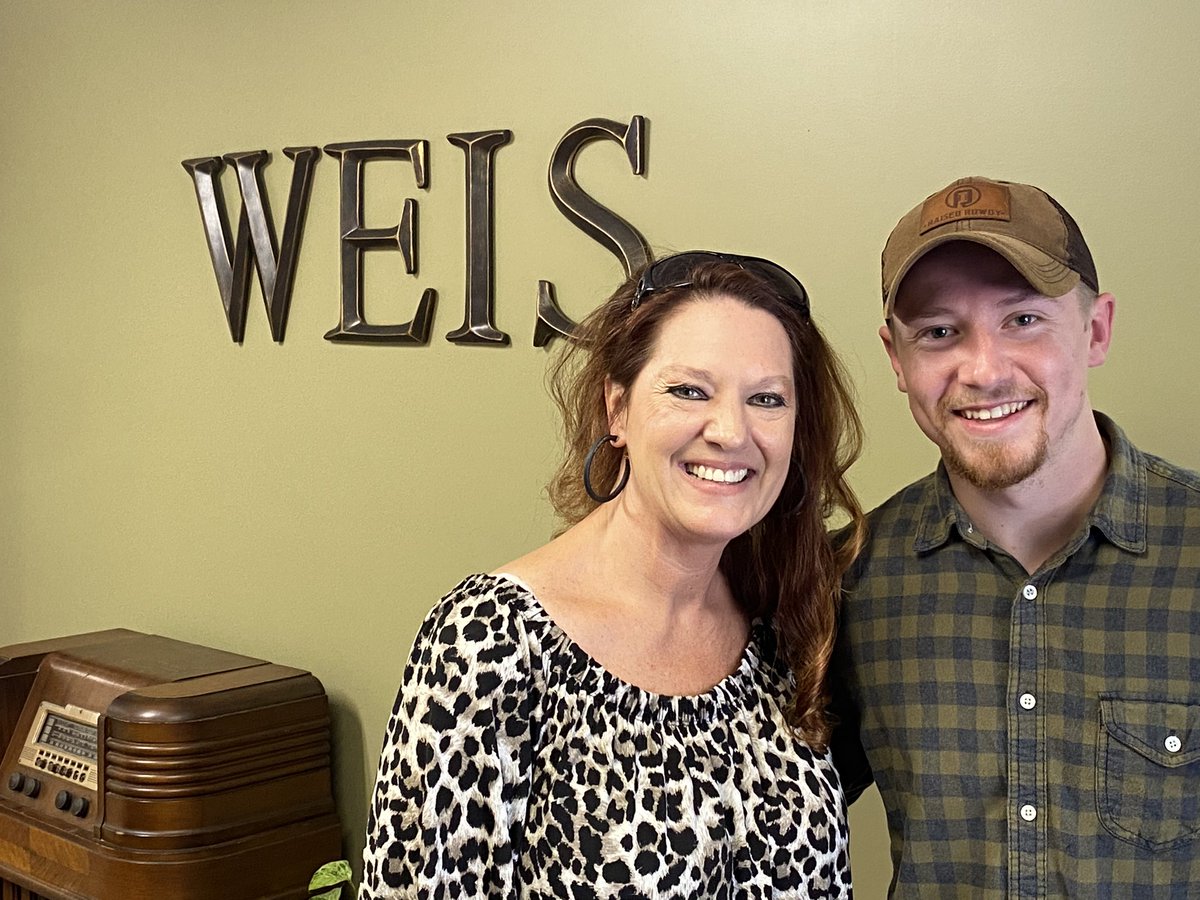 123tdbaker's tweet photo. My first mini radio tour was a blast! Thank you to all of the stations and folks who were kind enough to play my songs and let me share my story! #radio #countrymusic #thesebootsweremadetodance #singer #songwriter https://t.co/NSjIlpabab