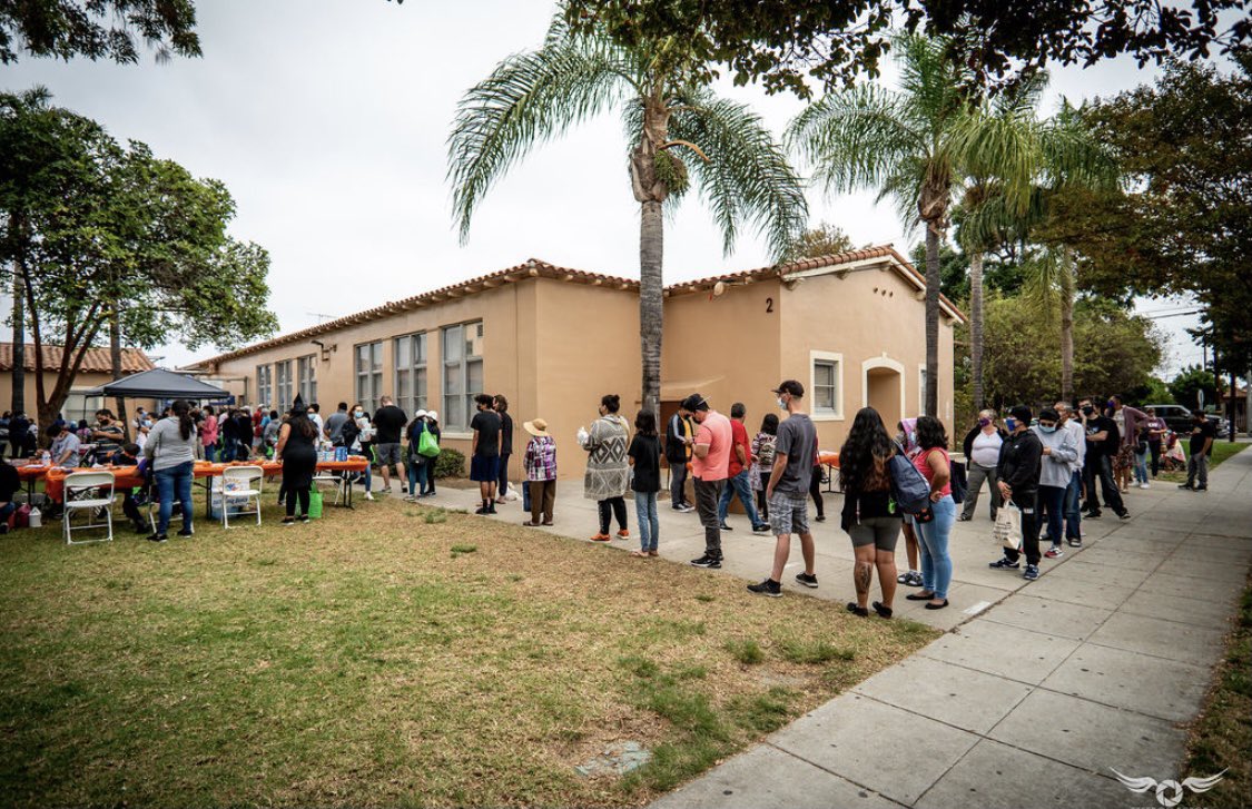 MonicaManipon's tweet photo. Thank you @AOC7LBC @Centro_CHA for organizing this wonderful neighborhood event! It was great to see so many of our @LincolnLBUSD community  members and supporters! #proudtobelbusd @ElemLBUSD @DrJuanMBenitez https://t.co/bbEPE8PsZa