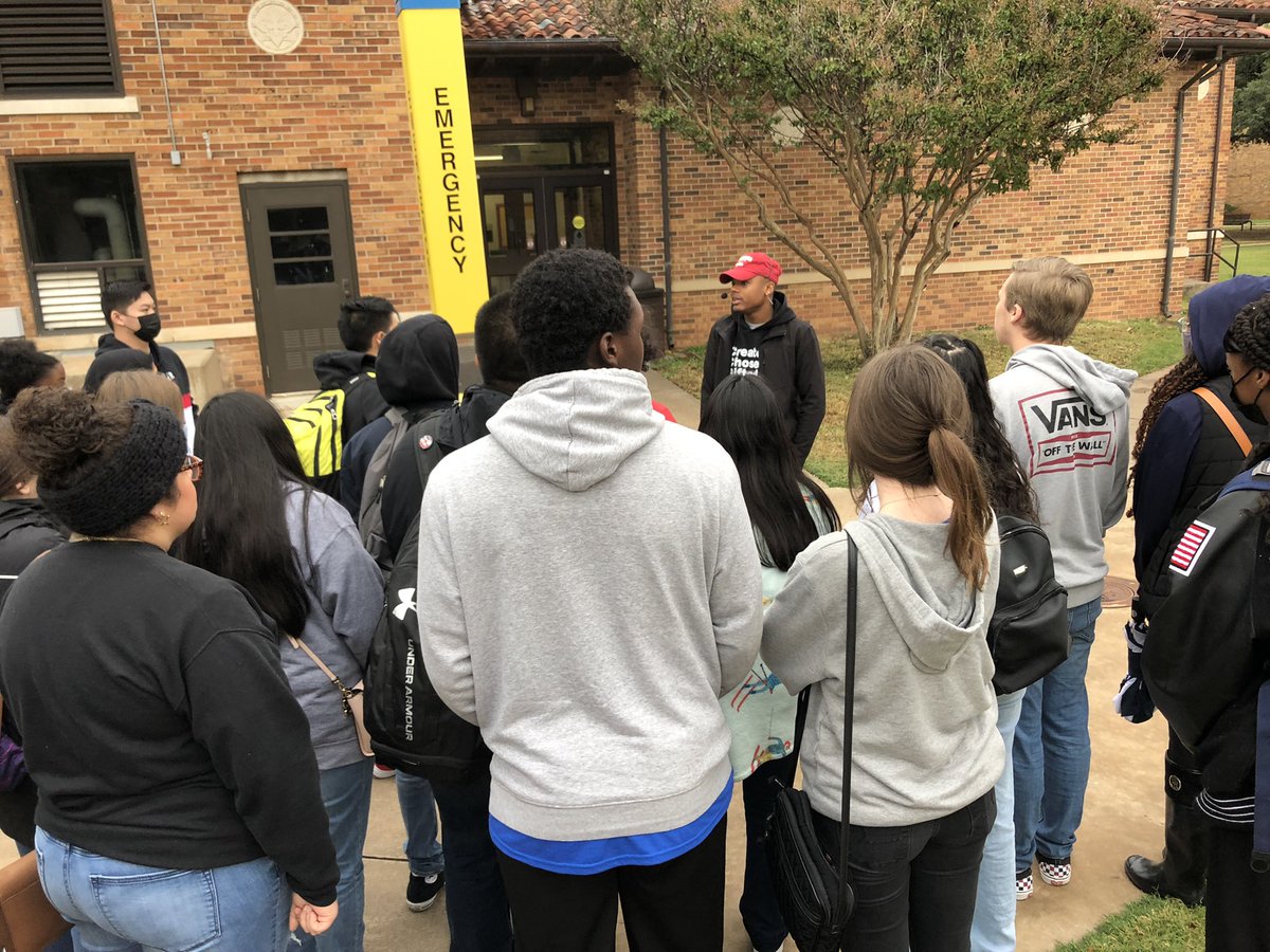 11th grade AVID visits Midwestern State University! Thanks to <a href="/MSUTexas/">Midwestern State University</a> for a FABULOUS tour! See you next year. <a href="/FossilRidgeKISD/">Fossil Ridge High School</a> <a href="/KellerISDAVID/">Keller ISD AVID</a>