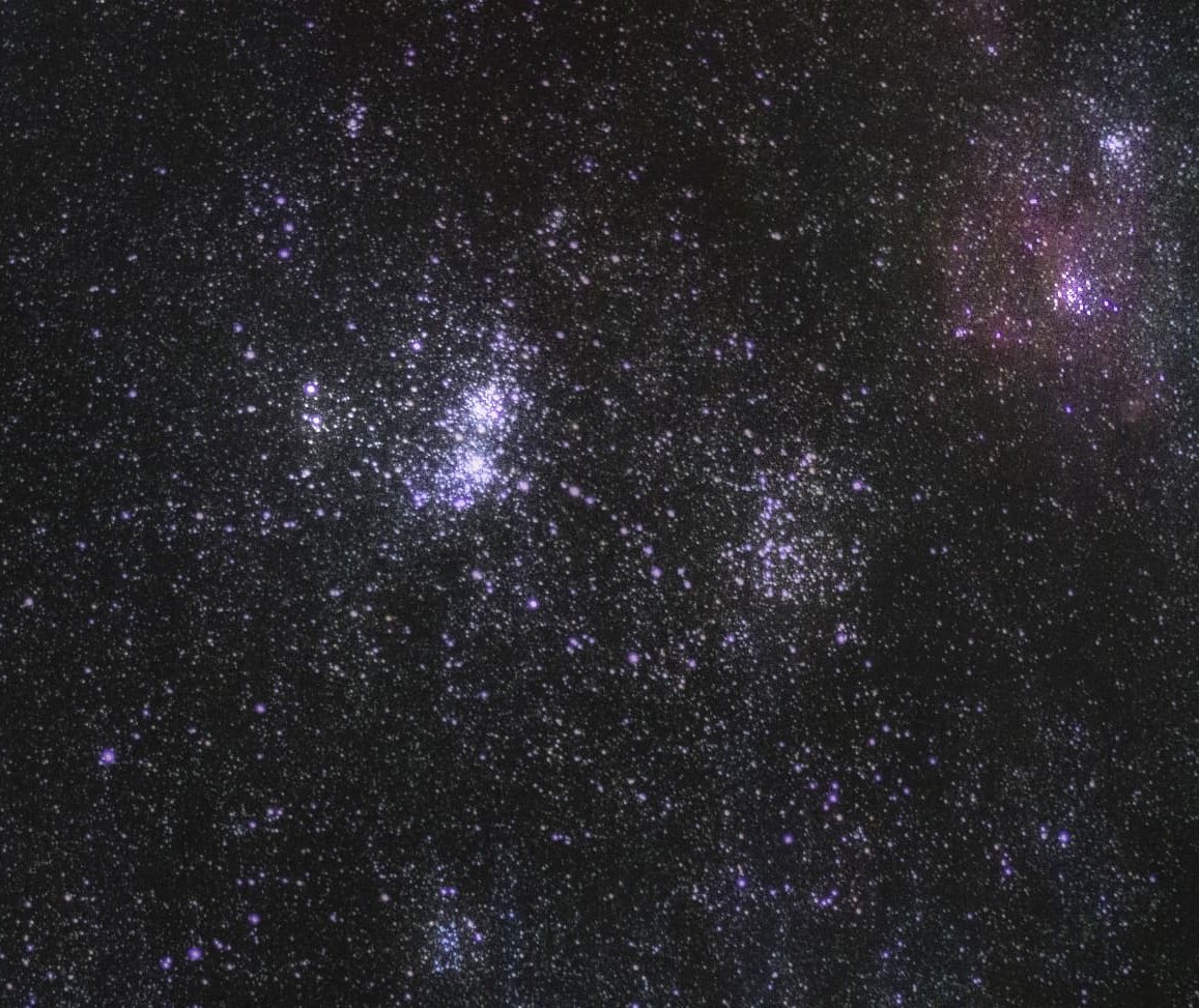 astrobd_'s tweet photo. Perseus double cluster✨✨
Heart Nebula❤️✨

53 minutes of data, untracked
stock Canon rebel t5
kit lense 75-300mm
Stacked in sequator
Processed in pixinsight and adobe Lightroom mobile

#nightsky #nightphotography #night #astrophotography #moon #stars #photography #sky #nature https://t.co/3ovYJQIDWn