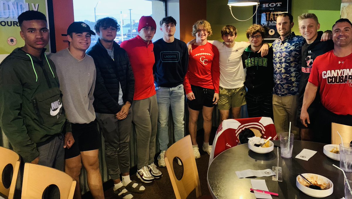 thecoachhickman's tweet photo. We had an awesome time this evening joining the Linebackers for LBP Dinner on Wednesday nights. These dudes are special! Enjoyed it boys! #LBP #NotForTheTimid #SmashBros @CoachKStern @Canyon_Football @CoachTBush https://t.co/uQCvA7FIwe