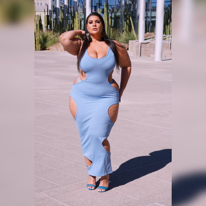 If I was standing near you with this dress on what would you do ? ? ???? 
Shot by @nicecamerabruh  #thick