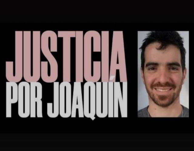 Andrea Aiello (@andiaiello) on Twitter photo 15 días sin Joaquín
15 días sin respuestas
15 días de dolor
#JusticiaPorJoaquin
#rosariosangra
<a href="/MauricioMaronna/">Mauricio Maronna</a> <a href="/luisnovaresio/">luis novaresio</a> <a href="/russonacho/">NACHO RUSSO.</a>
<a href="/elTresTV/">elTresTV</a> <a href="/teleferosario/">Telefe Rosario</a> 15 días sin Joaquín
15 días sin respuestas
15 días de dolor
#JusticiaPorJoaquin
#rosariosangra
<a href="/MauricioMaronna/">Mauricio Maronna</a> <a href="/luisnovaresio/">luis novaresio</a> <a href="/russonacho/">NACHO RUSSO.</a>
<a href="/elTresTV/">elTresTV</a> <a href="/teleferosario/">Telefe Rosario</a>