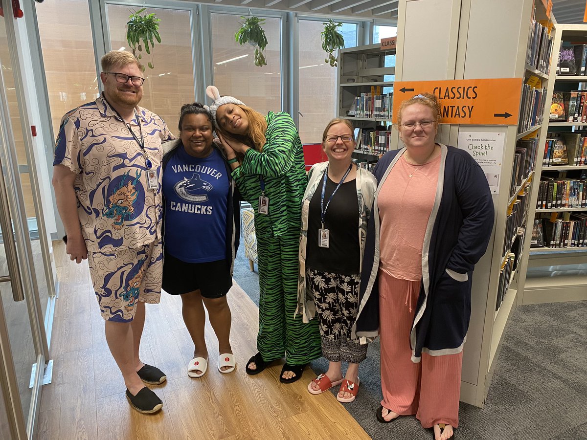 Ms_Siemens's tweet image. @AISGZ Spirit Week continues! It’s the long anticipated Pajama Day! #learningincomfort