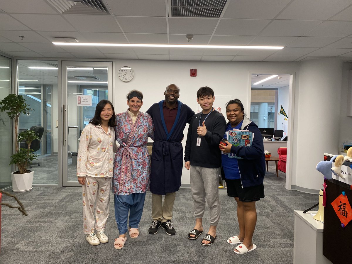 Ms_Siemens's tweet image. @AISGZ Spirit Week continues! It’s the long anticipated Pajama Day! #learningincomfort