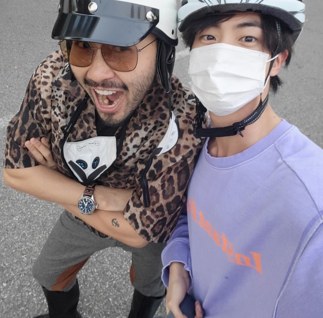 charts_k's tweet photo. Noh Hong-chul Instagram update with @BTS_twt 

https://t.co/kQPenWbWRG https://t.co/YqsZR07Zp5