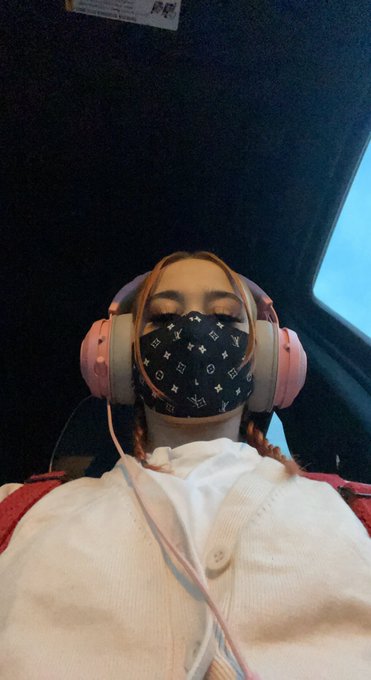 Before &amp; after /@LongliveSmalls got through with me 🤭 https://t.co/3rHf2Rubdb<a class="tags" href="/tag/longlivesmalls">@longlivesmalls</a>