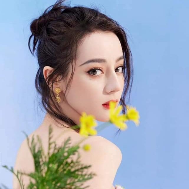 DilrabaHongkong's tweet photo. That eyes will melt you❤️❤️❤️
Eye of the Goddess Queen 👑 #DilrabaDilmurat
#Dilraba
#QueenDi
#Reba❤️❤️ https://t.co/1em4tn91oa