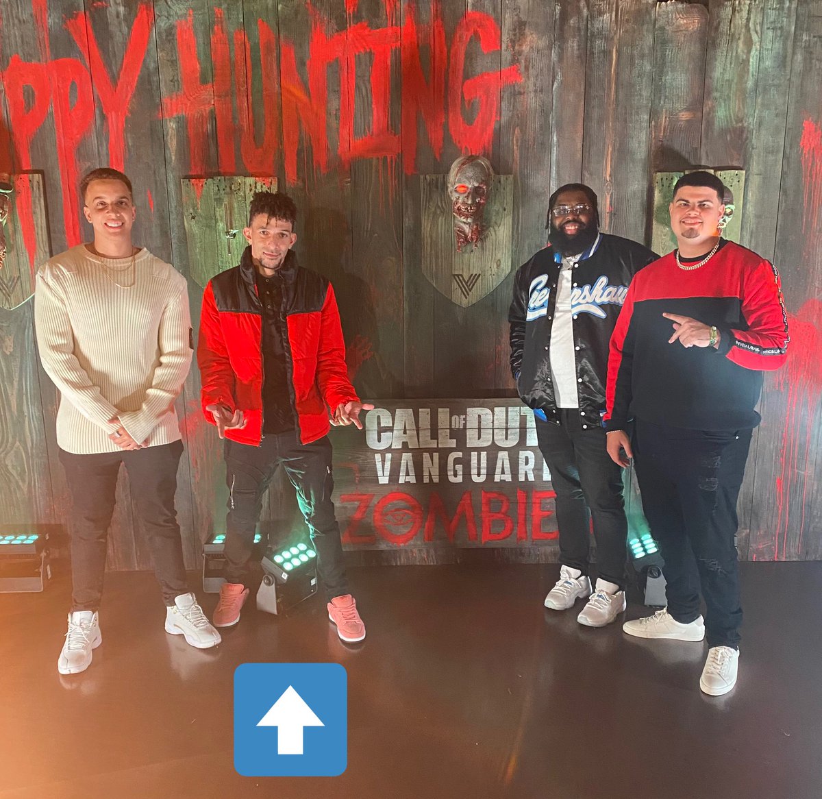 KhleoThomas's tweet photo. @FaZeClan 👀 https://t.co/FncKP7j4Kk