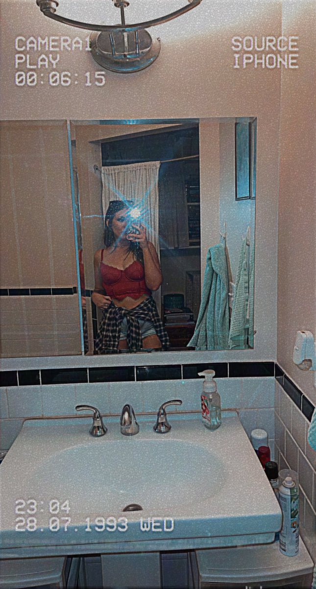 jadercampbell's tweet photo. Imma just leave these here cause this is my favorite outfit🖤👻 https://t.co/l7Ed5yUu5H