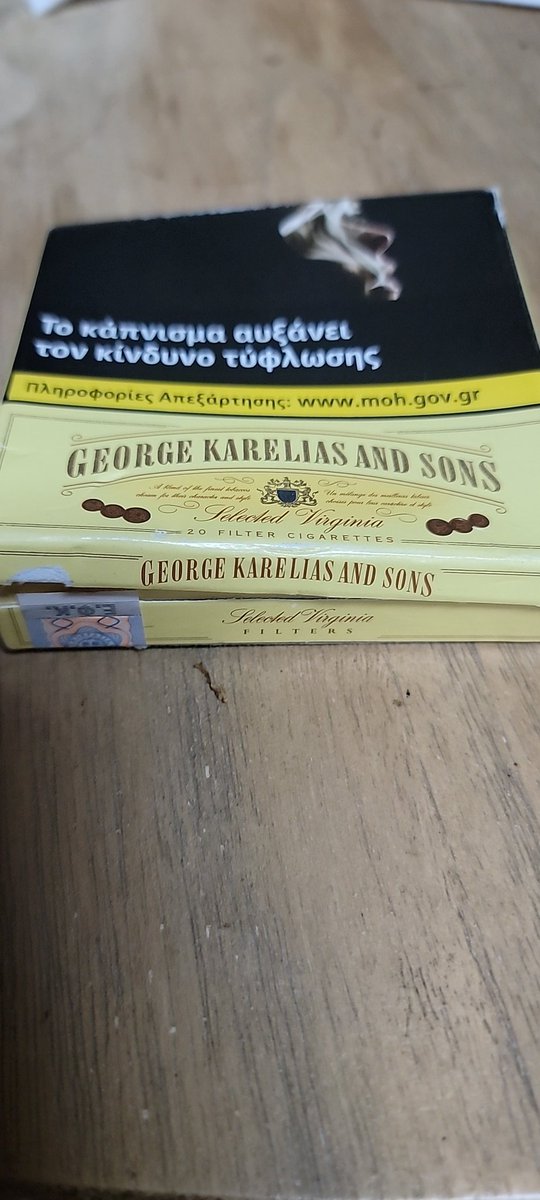 Har_Out's tweet photo. @GRITCULT These were probably the best "american" cigarettes ive tried, funny you cant find them here though https://t.co/ONGe3WDVm8