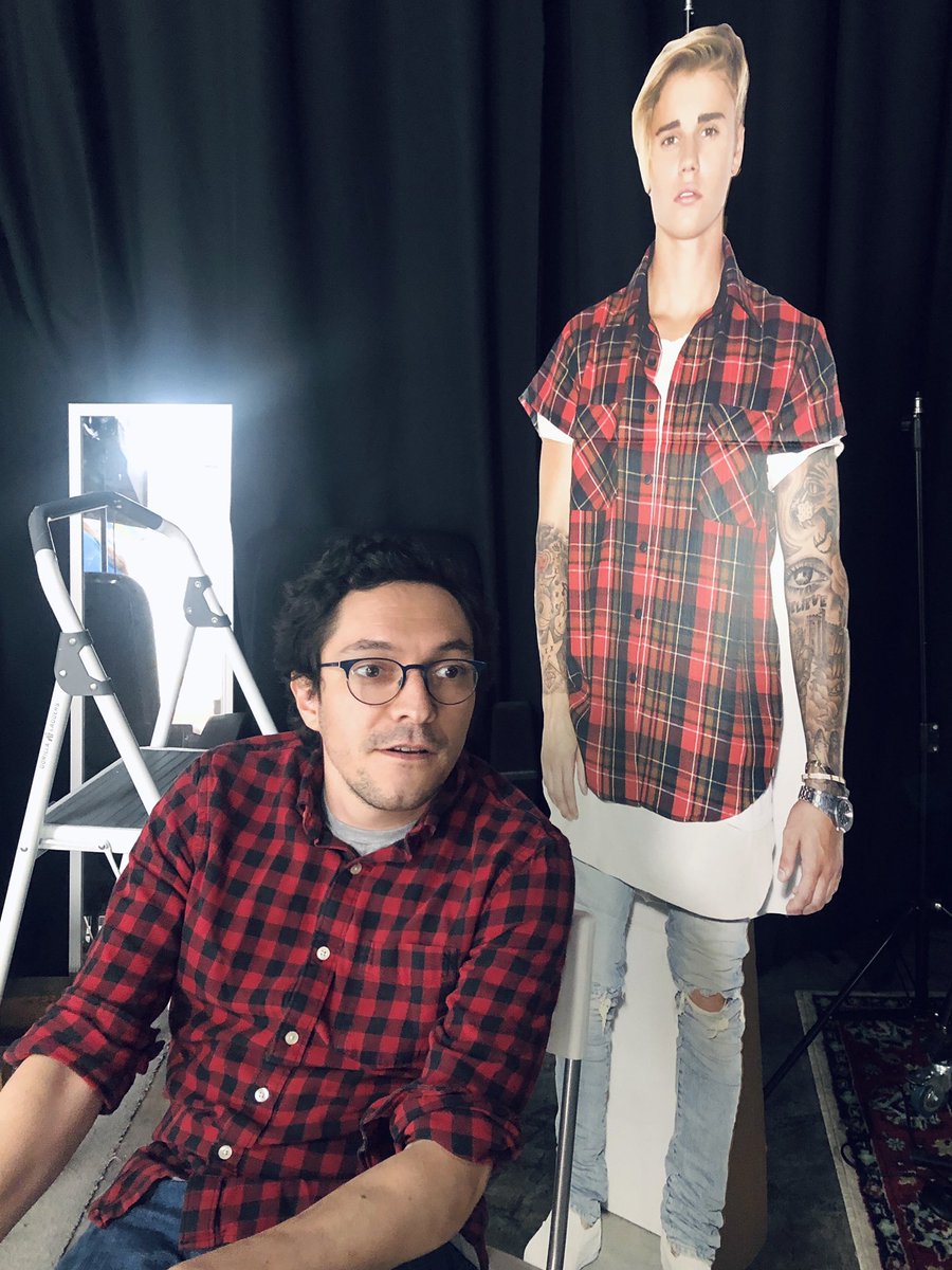 jakecrider's tweet photo. Apparently today was red plaid shirt day #work #bts #belieber https://t.co/mhp8DUauRb