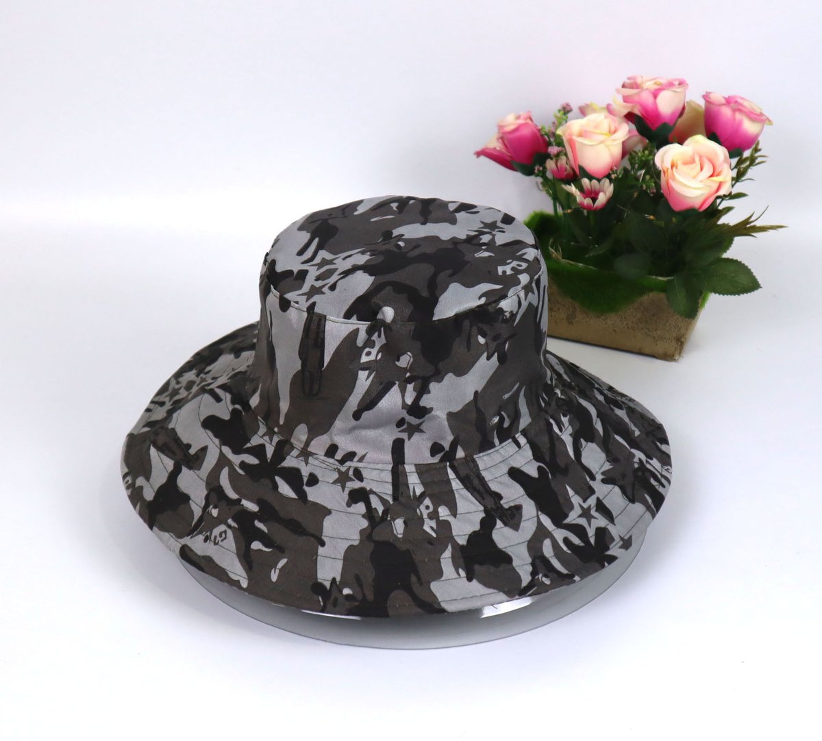 AlbertWei8's tweet photo. Cappello in tessuto mimetico /Sombrero de camuflaje de tela /Chapeau de camouflage en tissu/chapeau de pêcheur/패브릭 위장 모자/어부 모자 /หมวกผ้าลายพราง/หมวกชาวประมง /Fabric camouflage hats in stock now/5 colors for choosing/any needs，contact me directly please ! https://t.co/lxQvV4xYvz