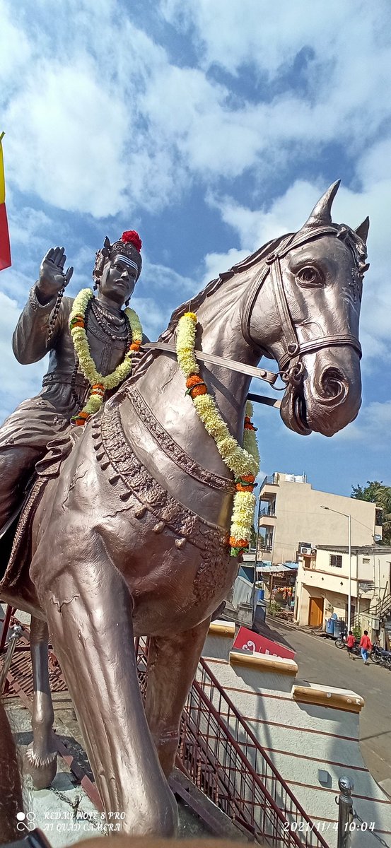 KannadigK's tweet photo. ದೀಪಾವಳಿ ಅಮವಾಸ್ಯೆಯ ನಿಮಿತ್ಯ ಜಗಜ್ಯೋತಿ ಬಸವೇಶ್ವರ ಮಹಾರಾಜರ ಪುತ್ಥಳಿಗೆ ಪೂಜೆ. https://t.co/V6kUQFHVT3