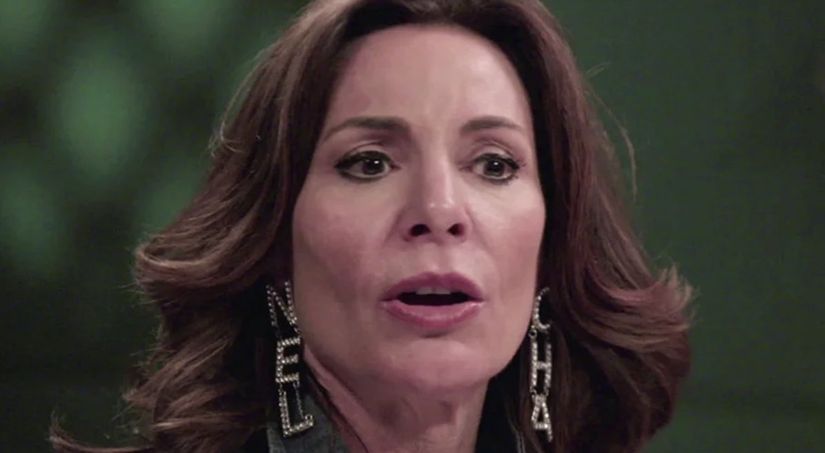 dylanmcclellan's tweet photo. @CountessLuann's backwards Chanel earrings is equivalent to @SuttonBStracke missing eyeshadow. #RHOBH #RHONY #CHANEl @CHANEL #helpherplease https://t.co/1Trkrqi82K
