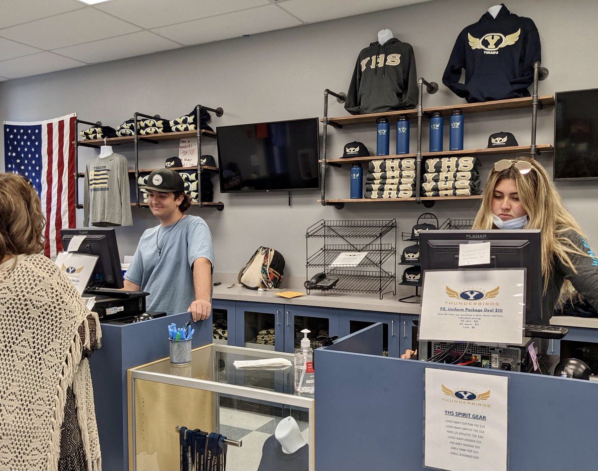 yhs_careerctr's tweet photo. YHS  Mrs. Hickey’s Marketing students practicing “elevator pitch “  to present at classrooms on campus. Marketing students @ new remodeled YHS STUDENT STORE in action! @YucaipaHigh @CRYROP https://t.co/UwZzITbZZg