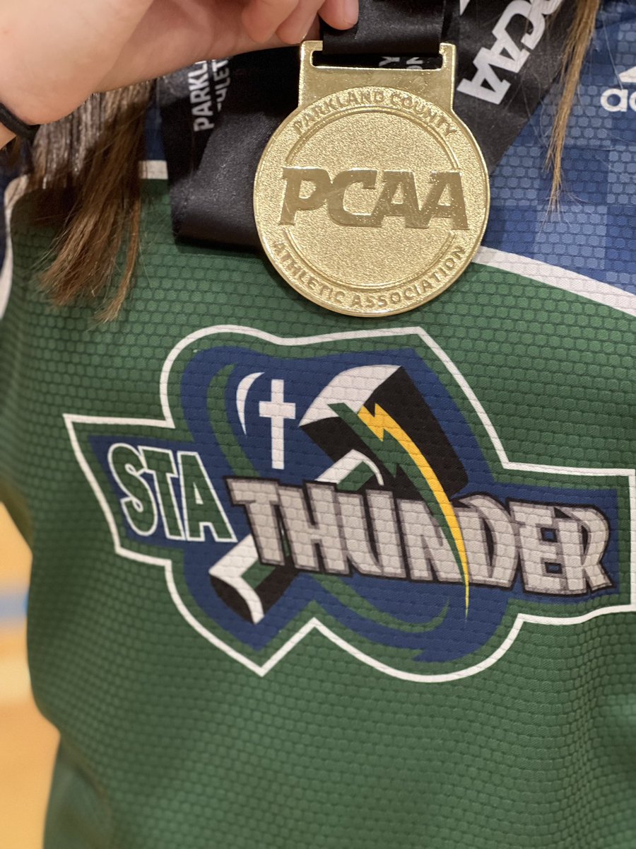 LTibo7's tweet photo. This happened tonight! STA Sr. Girls Volleyball team WON the County Championship Final! It’s STA’s first County Championship win playing up with Gr. 9s, even though we only have Gr. 7 and 8’s on the team. #theyalwaysfoundaway #proudcoach #feelthethunder @STA_ECSRD @STAthunder https://t.co/IWC32158MD