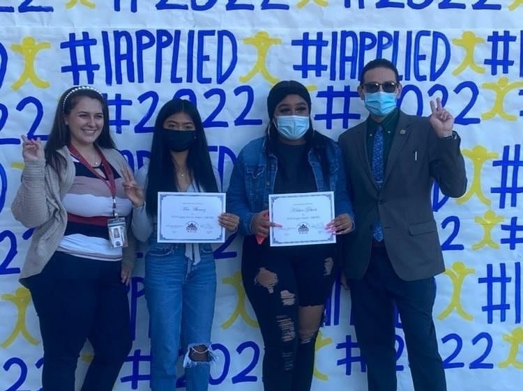 Congratulations to all our AVID seniors! We had so much fun celebrating you at the #IApplied event! 🥳🎉

Awardees:
🖤 Honors
💙 High Honors
❤ Highest Honors
⭐ Legacy

Thank you to everyone who helped make today happen! @Colony_High <a href="/announce_atcohs/">Colony Announcements</a> <a href="/CohiRenaissance/">Cohi Renaissance</a>
