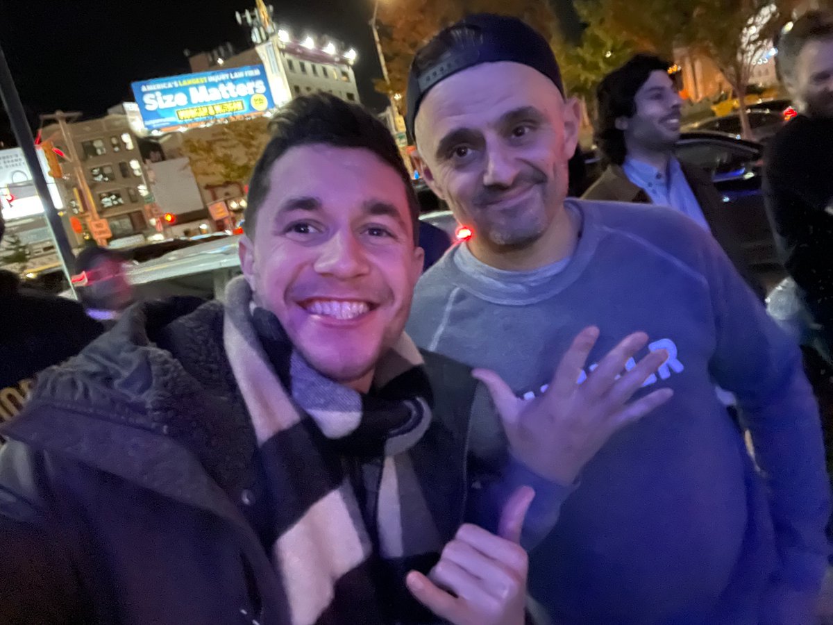 MYSTIC7's tweet photo. I literally love this guy @garyvee https://t.co/3hhMRtEYmO