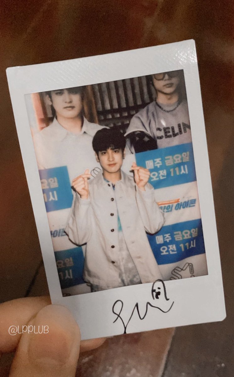 LPPLUB's tweet image. ชานอูน่าร้ากมากก 🥺🥺@iKON_chan_w000 @YG_iKONIC