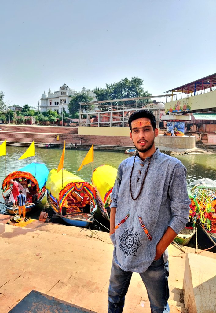 manasshuklaji's tweet photo. "अंतर्मन में जिनके राम,
दिए जलाते वही तमाम..!"
सभी को दीपावली की हार्दिक शुभकामनाएं। दीपों का त्योहार आपके घर को खुशियों और स्वास्थ्य से भर दे।
@uptourismgov @incredibleindia
#UPTourism #RamGhat #GhatsOfUP #UPNahiDekhaTohIndiaNahiDekha
#happydiwali2021 #swachhkanpur https://t.co/5WDjkgSlQy