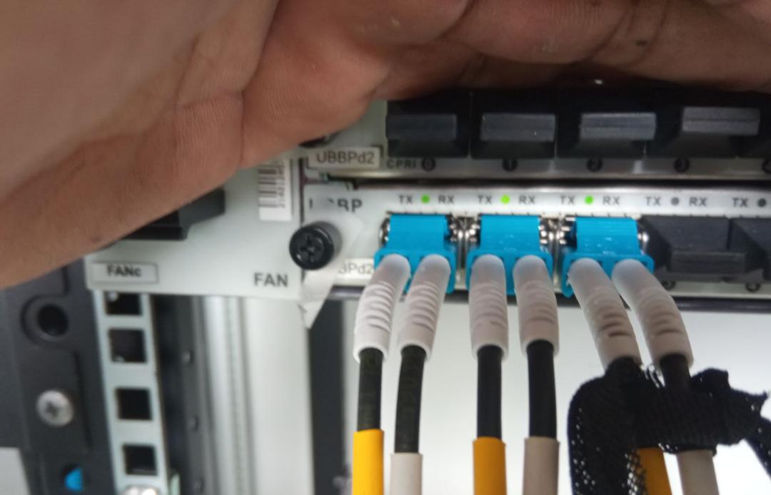 El personal de Operaciones Movilnet de Cojedes, continúa metiendo el hombro a toda la Región Centro Occidente del país, está vez apoyando en trabajos de torre en la radio base de Piritu edo.Portuguesa. 
#VenezuelaPotencia 
<a href="/NicolasMaduro/">Nicolás Maduro</a> <a href="/INDASASA/">Indalecio Sánchez</a> <a href="/PresidencialVen/">Prensa Presidencial</a> <a href="/Gob_Cojedes/">Gobierno Bolivariano de Cojedes</a>