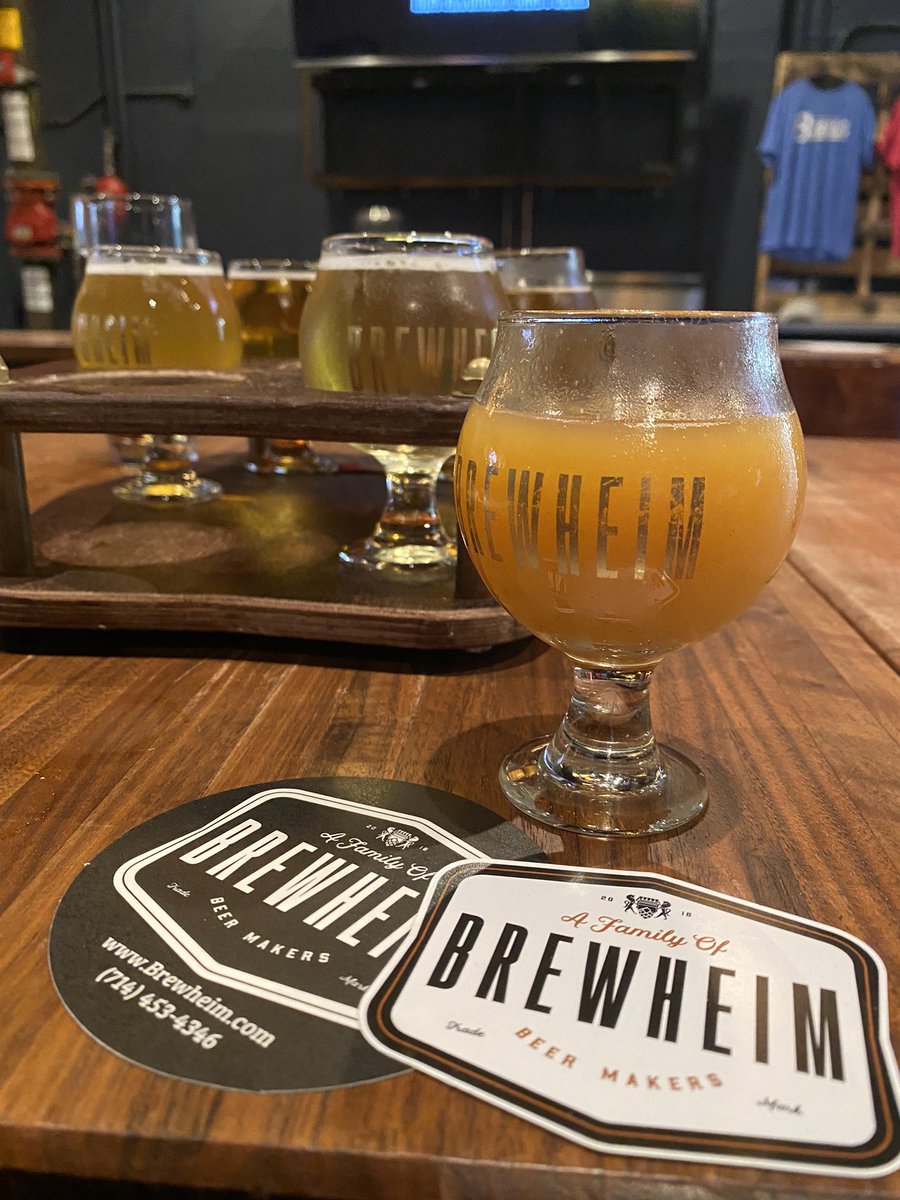 IamJonMason's tweet photo. Beers and trivia night with my fiancée ! #brewheim https://t.co/DRMMU3rKaB