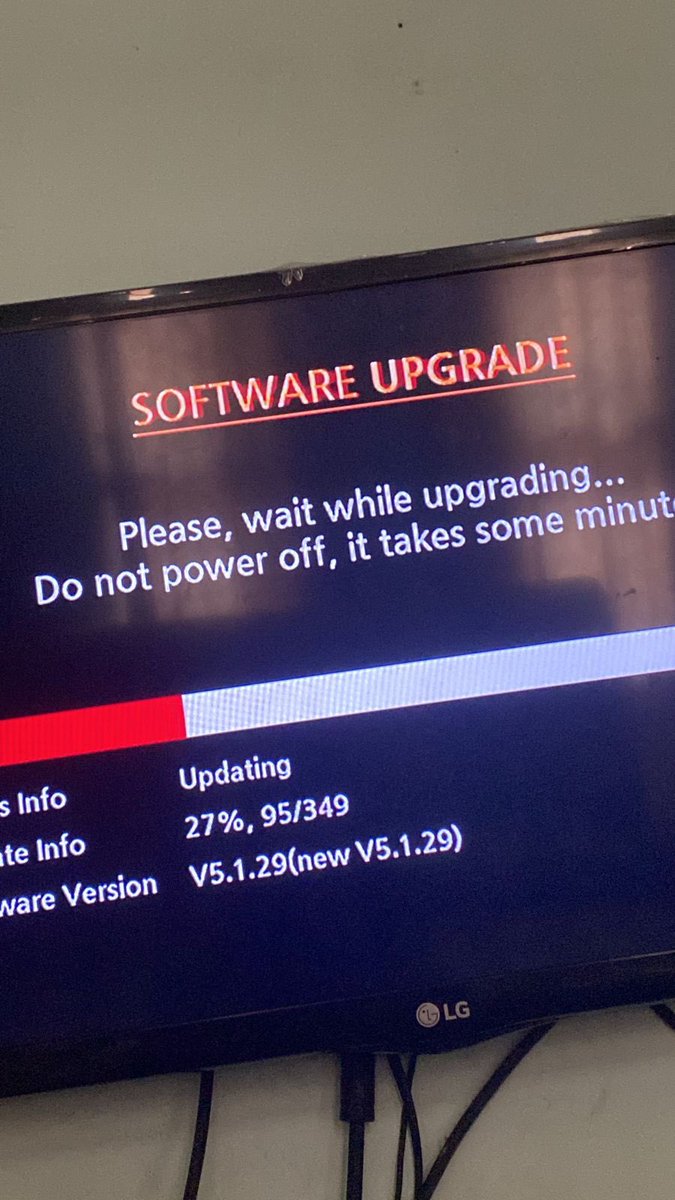 alanbudiyanto's tweet photo. @FirstMediaCares Pagi First Media, ini TV cable saya selalu muncul Software Upgrade seperti ini. Apa emg lagi gangguan kah  ?
 
cc : @hanadevwiaw https://t.co/STNa10Xf2e