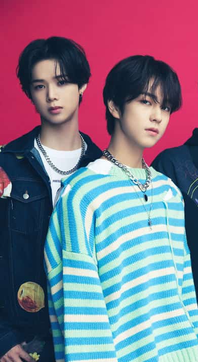 CAME_13757's tweet photo. Taki perasaan baru kemarin masih di gendong sama K eh sekarang udah mau nyamain tinggi nya 😭😭😭😭 https://t.co/WExcdfxA4k
