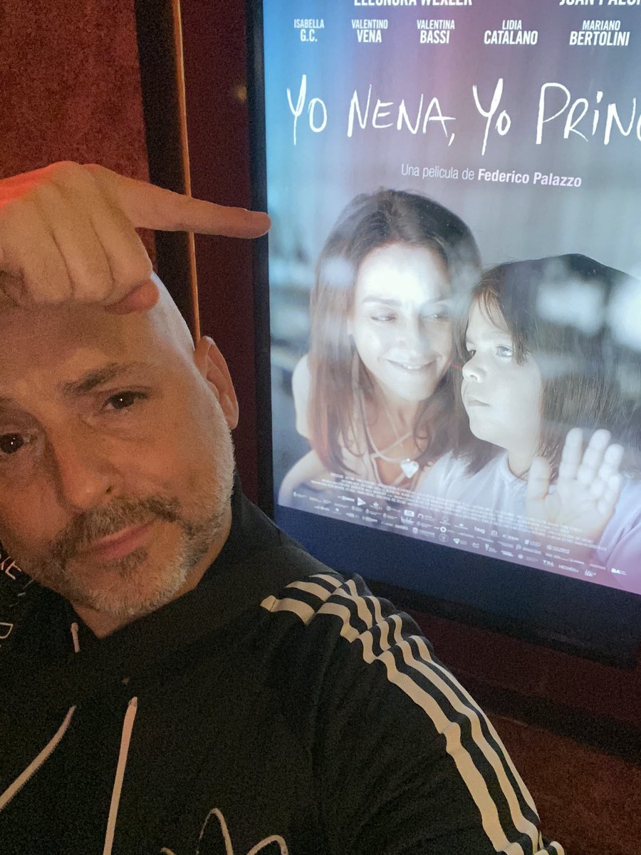 Con los ojos aún empañados del llanto les recomiendo vean sin dudar la película argentina YO NENA, YO PRINCESA 

Extraordinaria, sensible, verdadera , didáctica, inspirada y maravillosamente actuada por una selección de nuestros mejores intérpretes nacionales . 

HAY QUE IR Y YA!