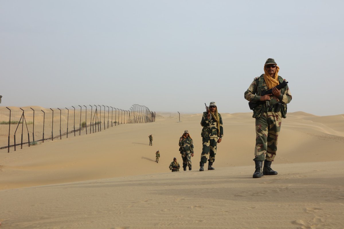 Wishing a Happy #Diwali to all the #SeemaPraharis of <a href="/BSF_India/">BSF</a>  who are guarding our borders 24x7 and protecting the nation so we can celebrate our festivities.
The nation is indebted to your services.
#JaiHind