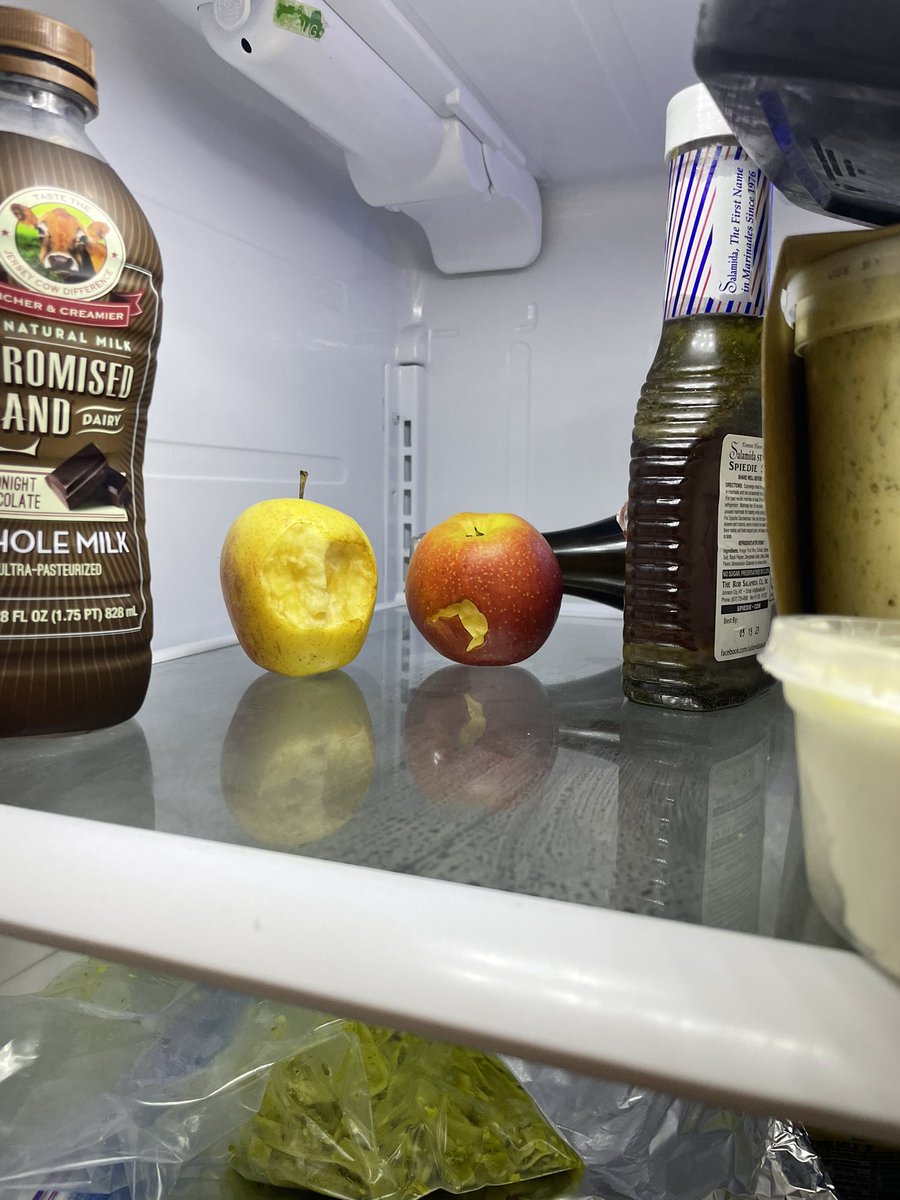 maymoonbeam's tweet photo. The relics from Dad’s go @ bobbing for apples https://t.co/wfaOaJahy6