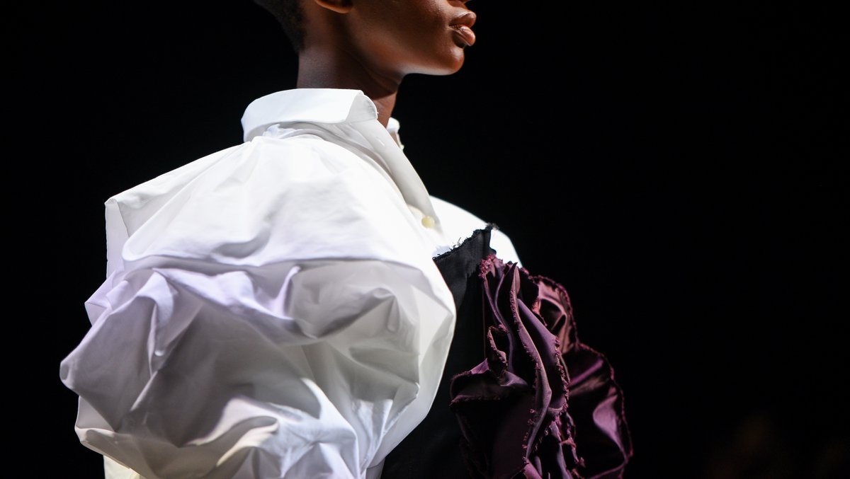 safashionweek's tweet photo. #Close up with @FikileSokhulu & @ilariabellomo in the #FashionBridges Programme exhibited at #SAFW at @themallofafrica - https://t.co/7hcge2lqxO
@cameramoda @polimodafirenze @lineapellefair @itatradeagency @mandelaforum @capewools @mohairsouthafrica #CottonSA
#SAFWAW22 https://t.co/Q7MbDPrx6z