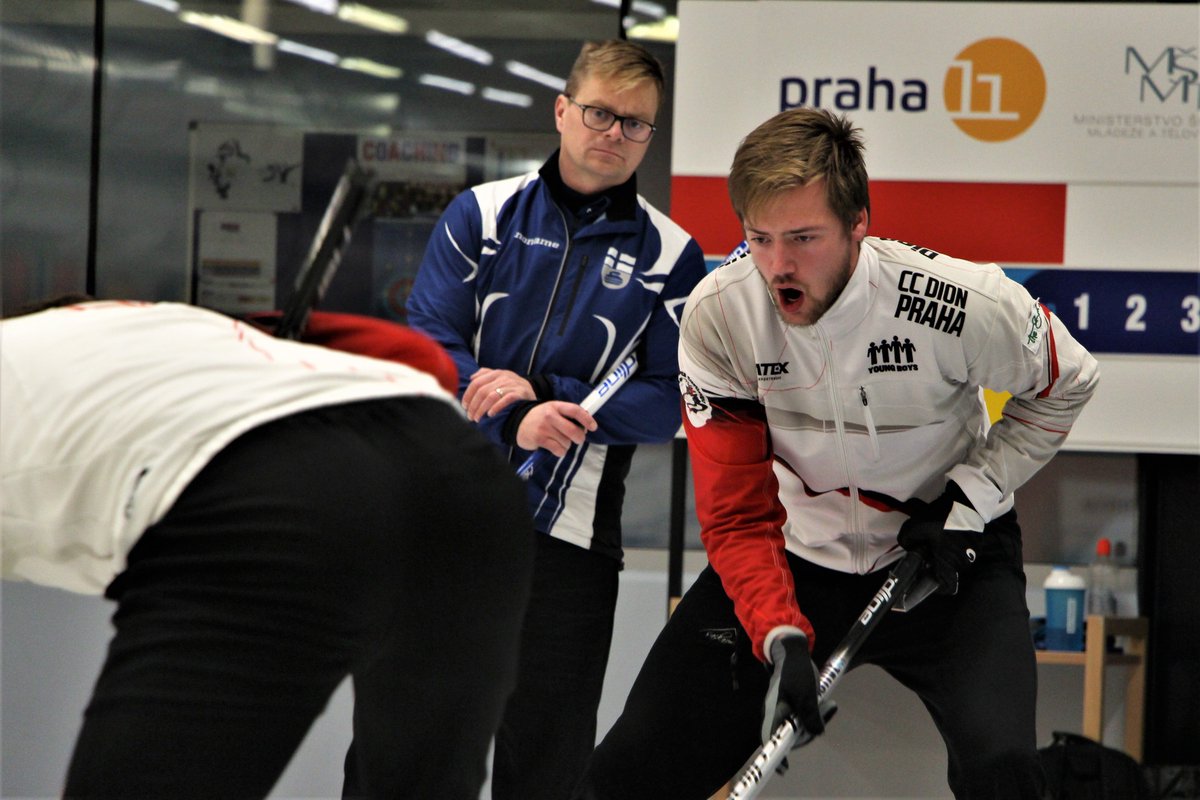 PSportoviny's tweet photo. Počínaje dneškem začíná ve sportovní hale v Roztylech turnaj Prague Classic Curling 2021, který potrvá až do neděle! 🥌

Více se dozvíte na @CeskyCurling nebo: https://t.co/XLADSzy0gq

📸 Ročník 2019 si můžete prohlédnout na fotkách od Lenky Hronové. Děkujeme!

#curling https://t.co/G3h8AXtEUY