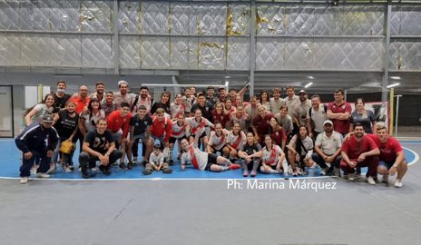 CARPolidep's tweet photo. #Futsal ⚽️ Con gol de Macarena Espinoza River derrotó 1-0 a Pacífico.

🔝 Con el objetivo de lograr el campeonato, el Millonario ya está entre los mejores ocho. 

📸 @MarinaMarquez86 https://t.co/FNscCkdsEL