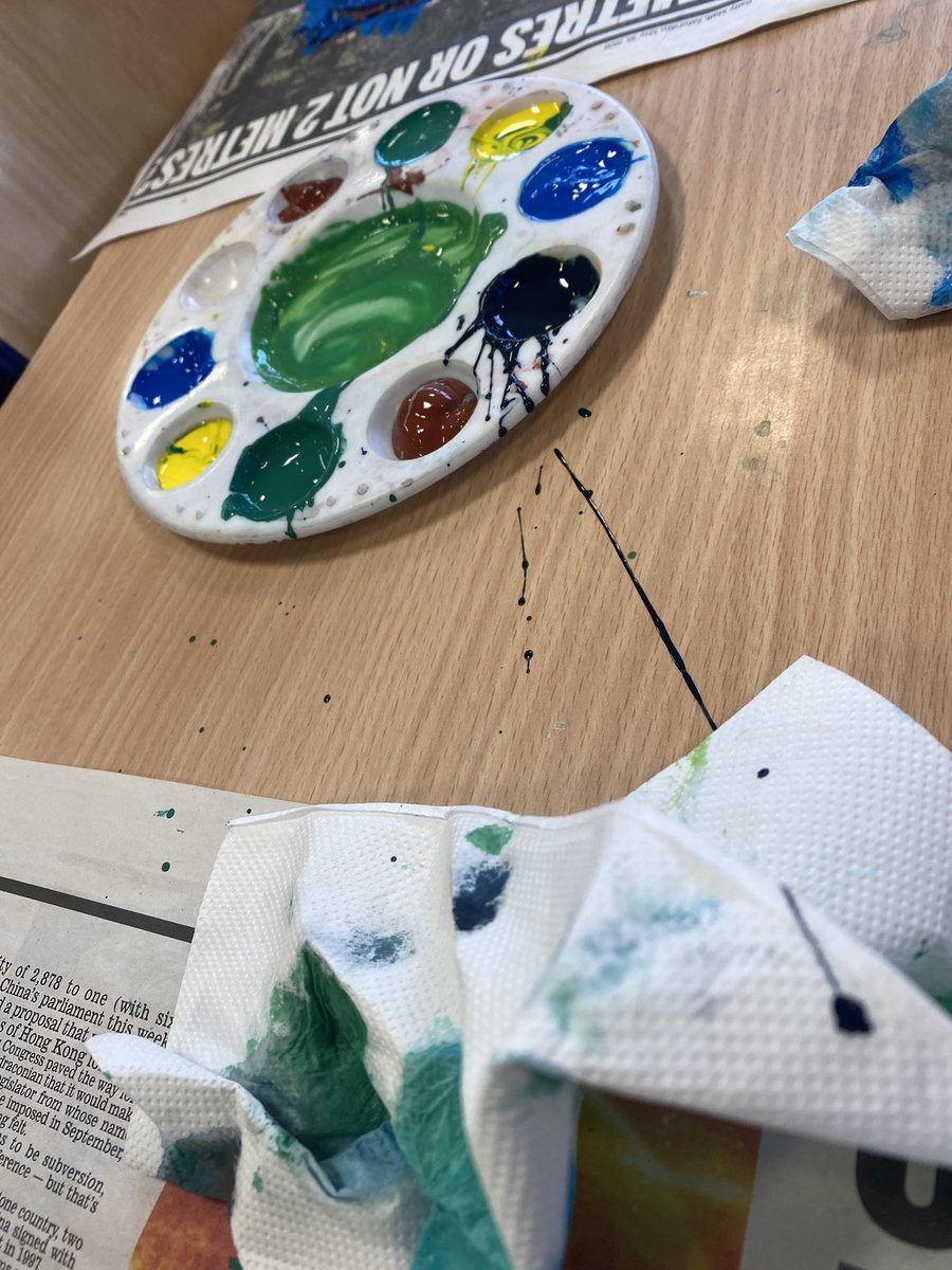 lottym79's tweet photo. Chose to do an impromptu painting lesson this morning. Wearing white, naturally 🙄 #iwillneverlearn #teacherlife https://t.co/3hpZwmDkCR