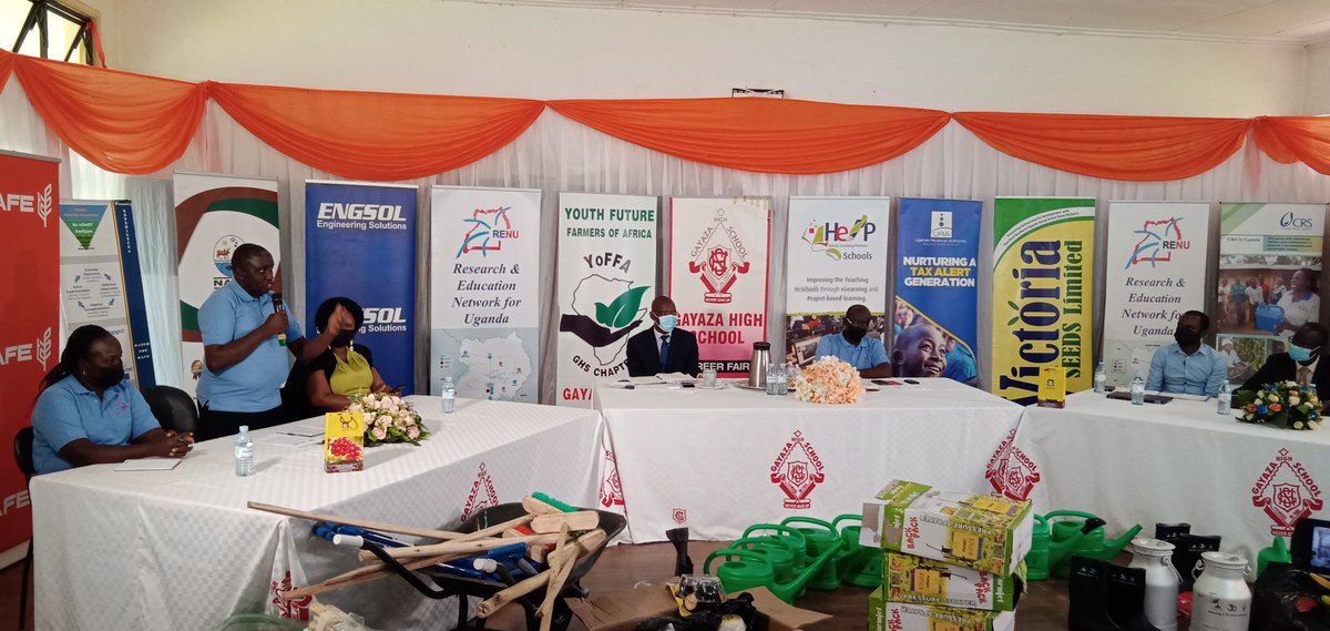 FarmcampUg's tweet image. Appreciation to @gayazahigh  @URAuganda  @UCC_Official @Shell_Uganda @UgandaBIC  @VictoriaSeeds  @Engsol_UG @RENU_256 @UNinUganda  @agromastercorp @narouganda @CatholicRelief for supporting the camp
#farmcamp2021