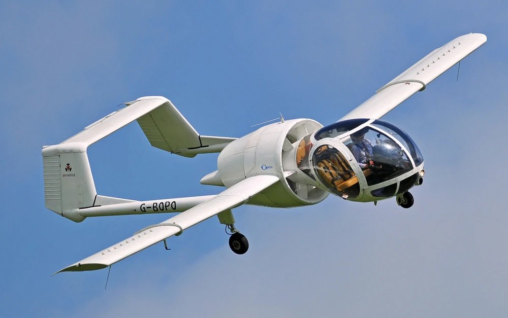 Hush_Kit's tweet photo. It's that time again: the can-I-get-an-obscure-British aeroplane-the-Edgley-Optica- retweeted-1000-times- for-no-reason-challenge-please? https://t.co/zJ9EiD5kiL https://t.co/AbJyi2SHLn