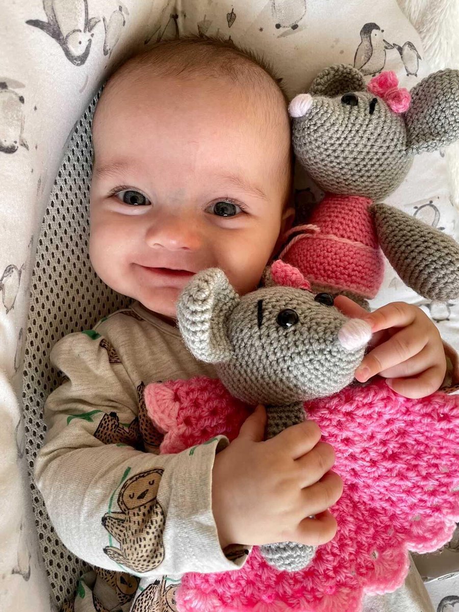 mamanaiis's tweet photo. The gorgeous Aurora with the mice I made for a friend's beautiful girls.

Just look at that smile! https://t.co/rbSYiV4gL4