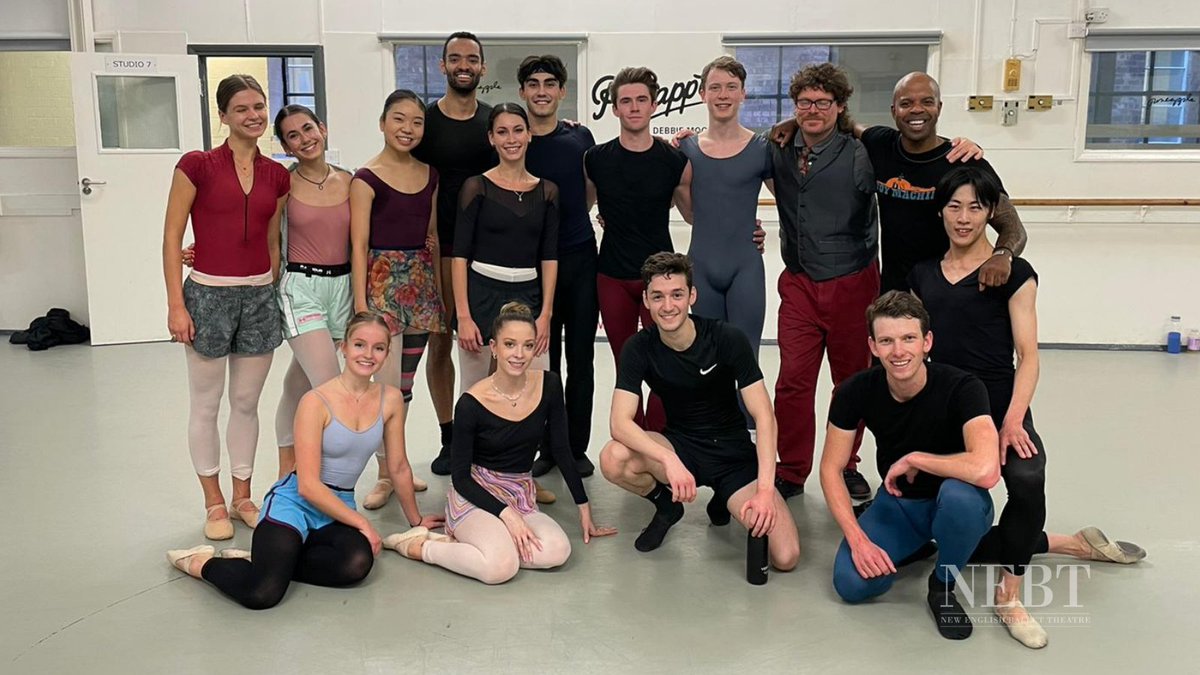 NEBT_tweets's tweet photo. Royal visit: NEBT Patron & @BRB Principal @blawrencedancer joined us for class yesterday, led by guest teacher @denzilbailey & accompanied by @gpthewlis ๐น It was fun! #InTheStudioWithNEBT https://t.co/obvKk2Aq1P