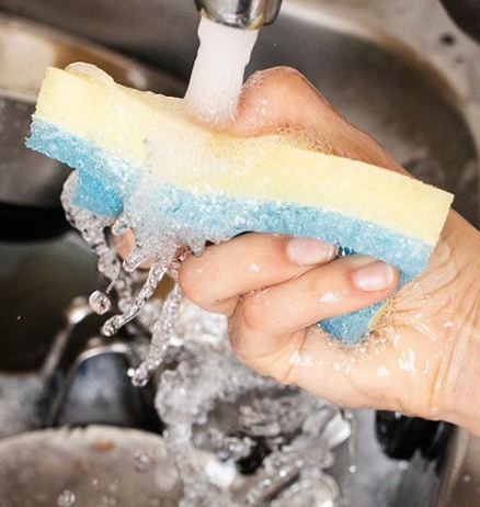 scrubdaddy_uk's tweet photo. Have you tried Sponge Daddy yet? He's just like Scrub Mommy but in the regular rectangular sponge shape, plus you can use the multiple colours to colour-code your cleaning π #SpongeDaddy #ScrubDaddy #ScrubMommy #Cleaning #Clean #QueenOfClean #MrsHinch #MrsHinchMadeMeDoit https://t.co/dMQUsw9oFa