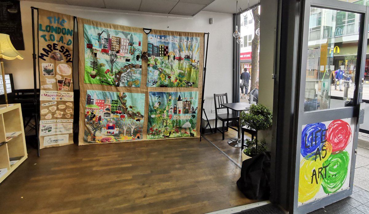 froglifers's tweet photo. Have you spotted the mapestry around London yet? #MAPTOUR is well on its way - next stop @spitz_cityfarm!
#LondonTOAD #Mapestry #LocalHeritage https://t.co/nXg6AERvOG