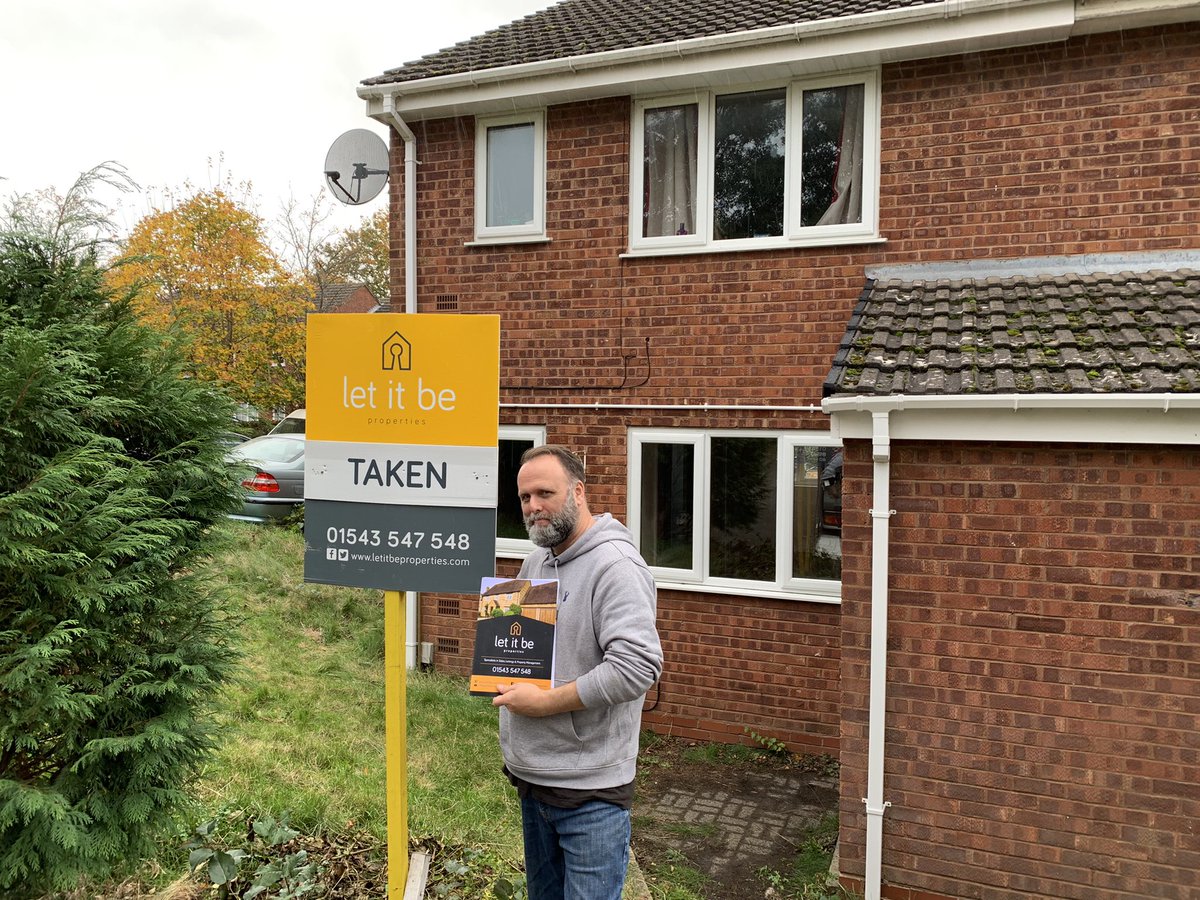 LetItBeProperty's tweet photo. Another successful move in, we wish our tenant all the best in his new home - Give us a call if we can assist you with letting out your #home or #investment 🏡 01543 547 548 📧 office@letitbeproperties.com https://t.co/HiIphau6Up