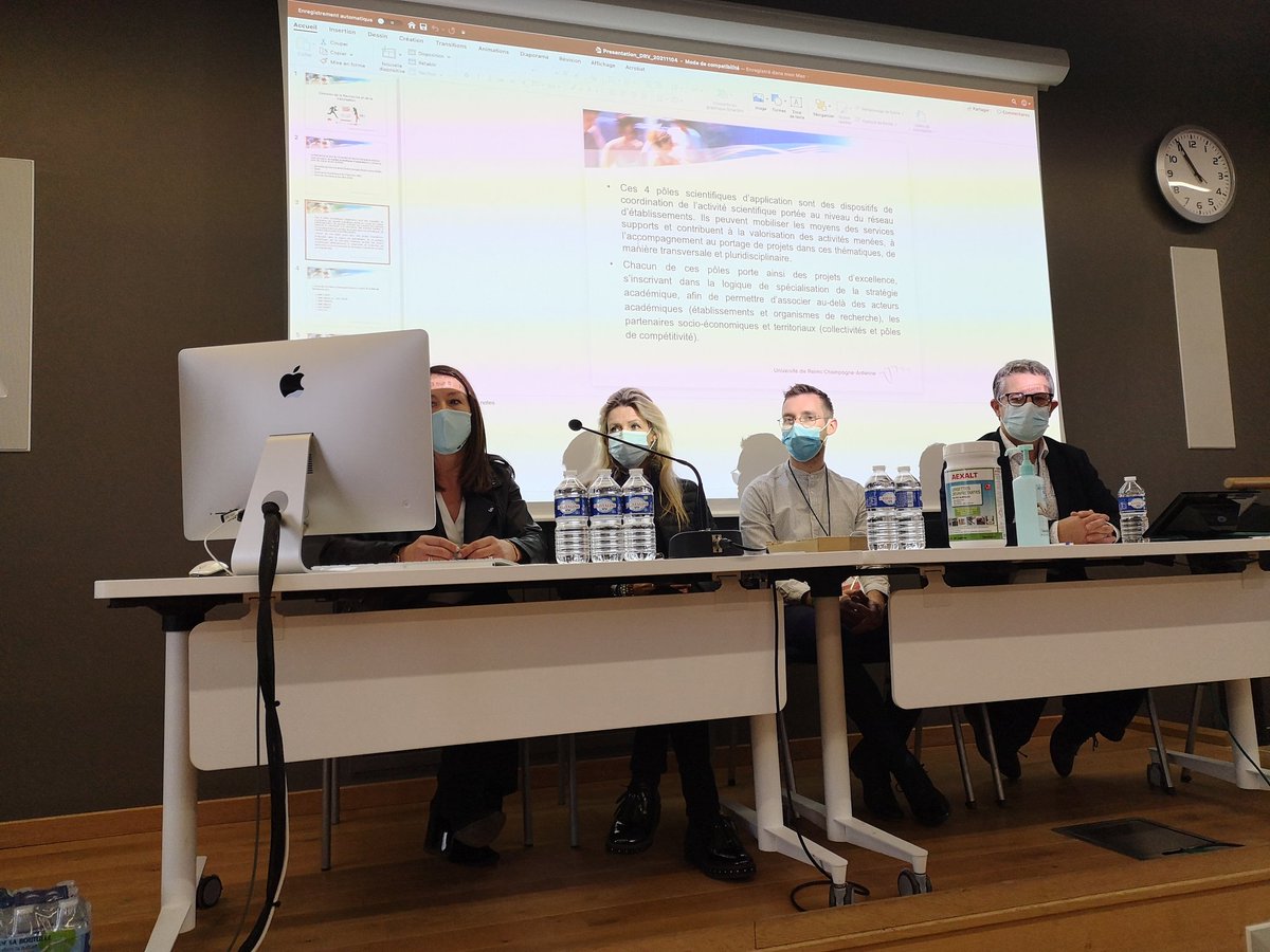 URCA_Incubateur's tweet image. #start&amp;amp;up21 Presentation de la Direction de la Recherche et de la Valorisation @universitereims lors de la table ronde &apos;Valoriser ses travaux de recherche&apos; et de @BioValleyFrance et @centralesupelec