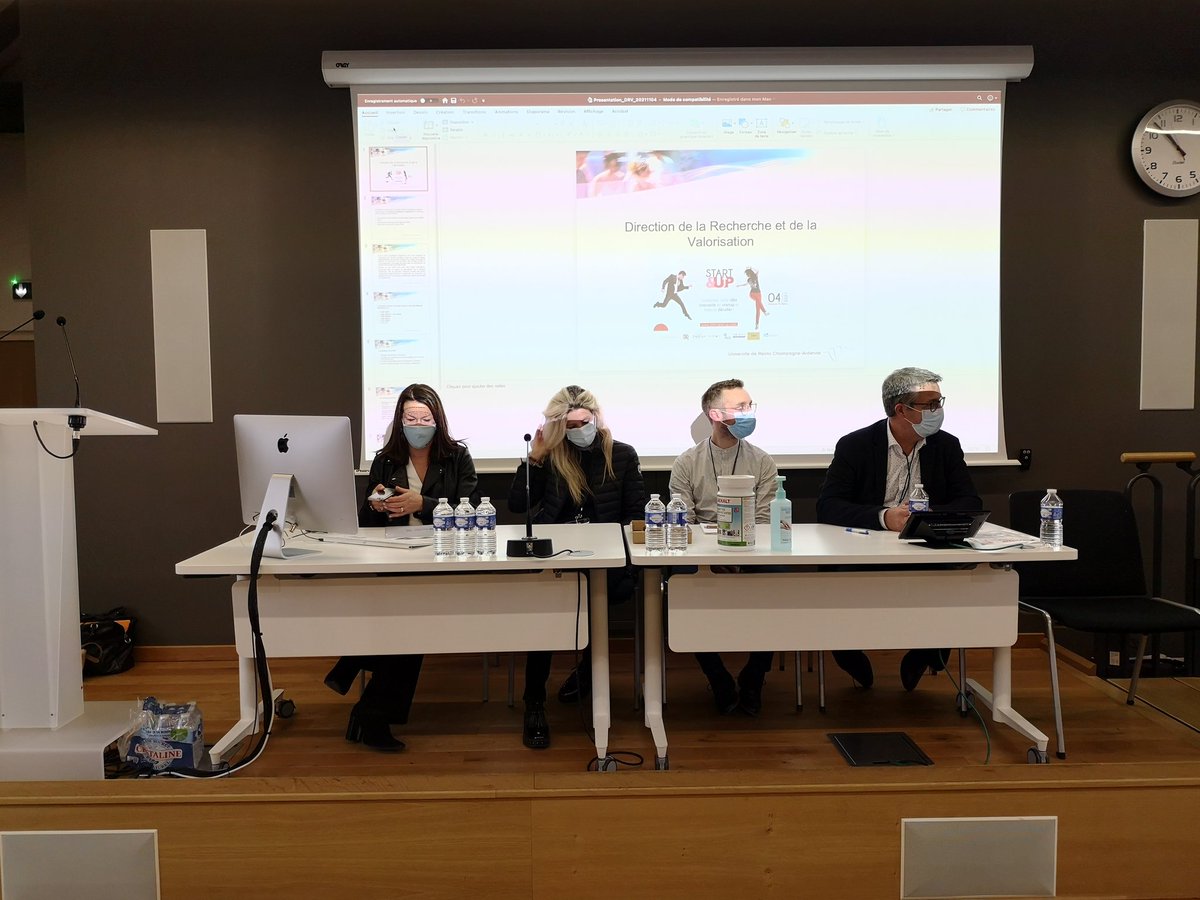 URCA_Incubateur's tweet image. #start&amp;amp;up21 Presentation de la Direction de la Recherche et de la Valorisation @universitereims lors de la table ronde &apos;Valoriser ses travaux de recherche&apos; et de @BioValleyFrance et @centralesupelec