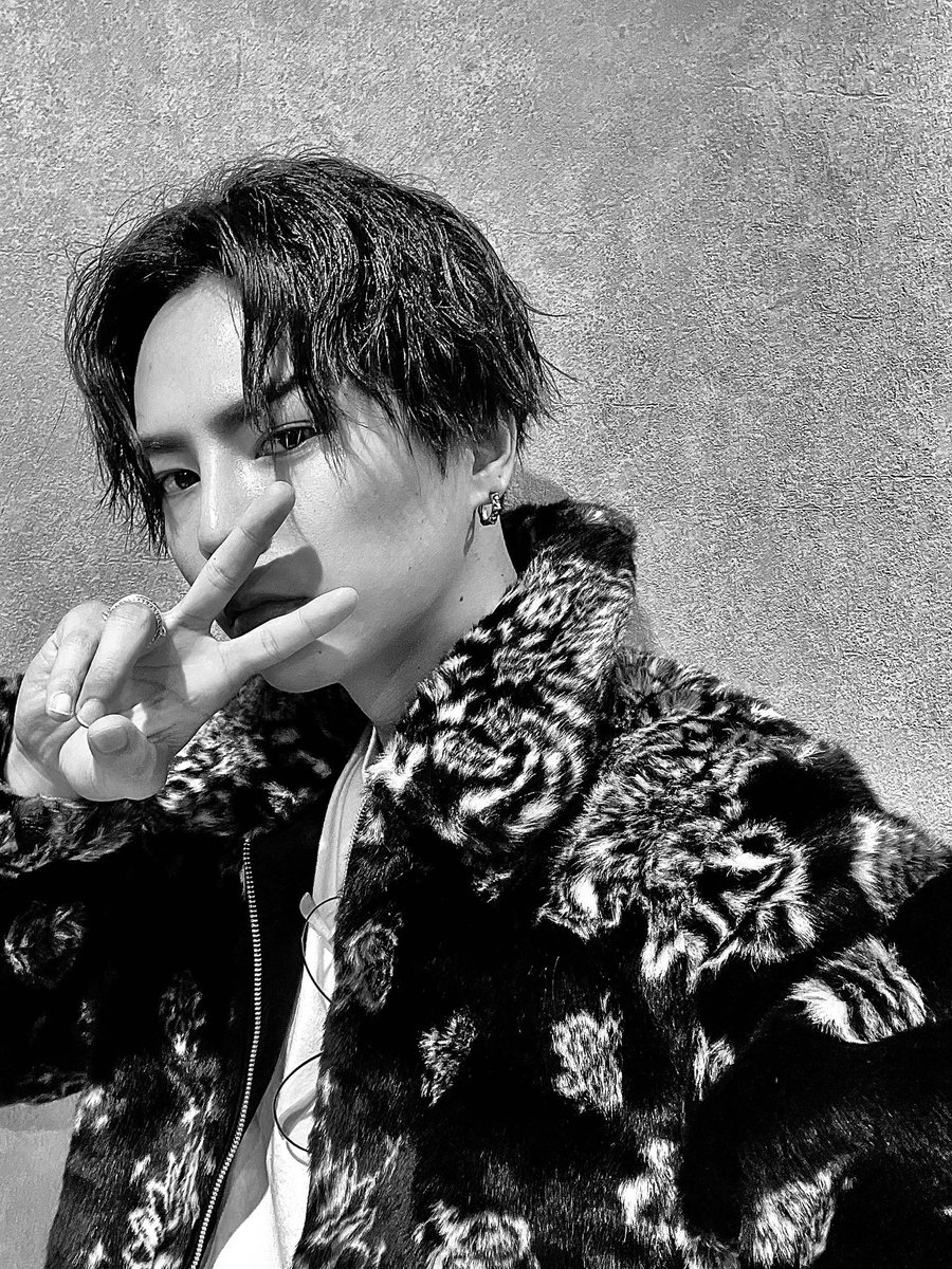 DAICHI_SLT_2020's tweet photo. ヘアメンテ💇‍♂️ちょいと短く。
臣くんヘアーにしてもろた👍
@0105Yuhei くんいつもありがとう💯 https://t.co/UhclREk7R3