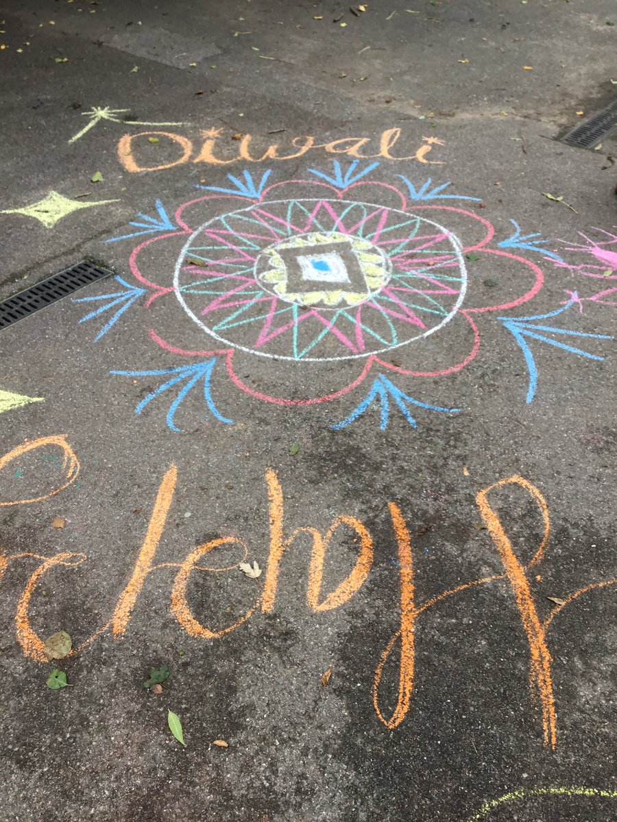 HighwoodPrimF2P's tweet photo. More Divali fun! https://t.co/roebi2XpNV