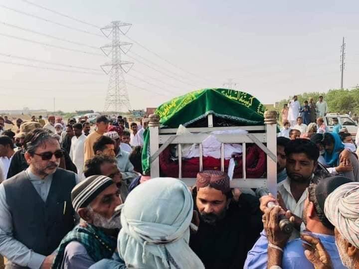 aajizjamali7's tweet photo. قاتل حساب ڦڙي ڦڙي جو ٿیندو #JusticeForNazimJokhio https://t.co/GZn7JR6f4b